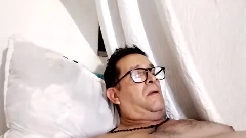 Snapshot of buchs32 chatting on 09-24-25, 04:16 buchs32 online show from 09-24-25, 04:16