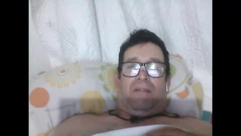 Snapshot of buchs32 chatting on 10-13-25, 06:02 buchs32 online show from 10-13-25, 06:02