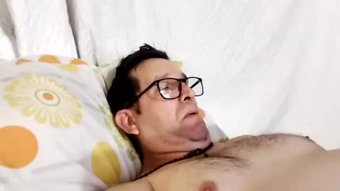 Snapshot of buchs32 chatting on 10-14-25, 05:08 buchs32 online show from 10-14-25, 05:08