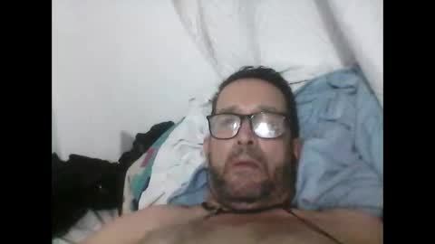 Snapshot of buchs32 chatting on 11-01-25, 04:25 buchs32 online show from 11-01-25, 04:25