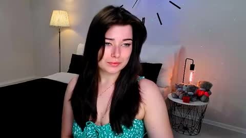 Snapshot of buckssbunny chatting on 05-25-26, 12:11 Ari online show from 05-25-26, 12:11