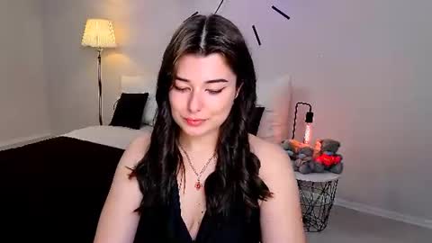 Snapshot of buckssbunny chatting on 06-17-26, 11:12 Ari online show from 06-17-26, 11:12