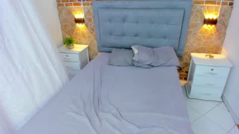 Snapshot of buddy_whitte chatting on 02-03-25, 02:24 Buddy Whitte online show from 02-03-25, 02:24