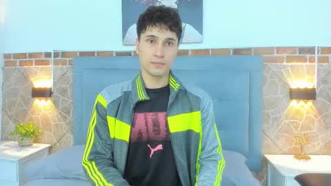 Snapshot of buddy_whitte chatting on 03-09-25, 11:25 Buddy Whitte online show from 03-09-25, 11:25