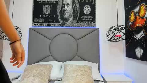 Snapshot of buddy_whitte chatting on 11-06-25, 11:55 Buddy Whitte online show from 11-06-25, 11:55