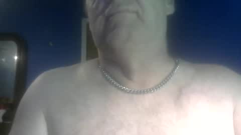 Snapshot of buddyboy51 chatting on 08-09-26, 05:45 Casey online show from 08-09-26, 05:45