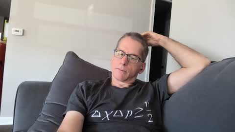 Snapshot of budman004 chatting on 09-28-25, 03:17 budman004 online show from 09-28-25, 03:17