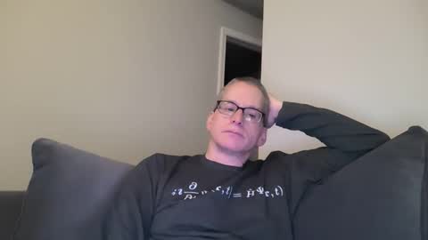 Snapshot of budman004 chatting on 01-10-26, 01:18 budman004 online show from 01-10-26, 01:18