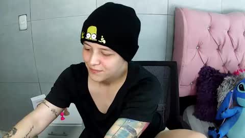 bug2025 online show from 11-25-25, 01:38