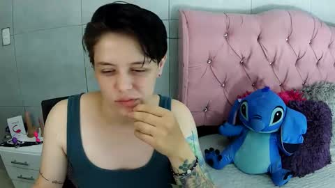 bug2025 online show from 12-18-25, 01:44