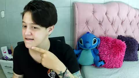 bug2025 online show from 12-21-25, 03:24