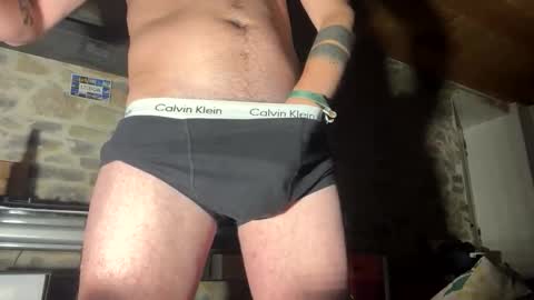 Snapshot of buildernorth93 chatting on 11-21-25, 11:03 buildernorth93 online show from 11-21-25, 11:03