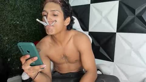 bull_cam online show from 12-16-25, 03:55