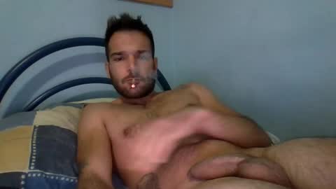 Snapshot of bullboy9292 chatting on 01-06-25, 09:22 Bullboy9292 online show from 01-06-25, 09:22