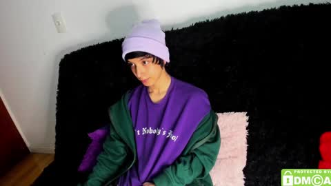 Snapshot of bumblubee chatting on 12-03-24, 12:46 Tonny online show from 12-03-24, 12:46