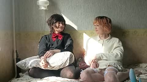 Elly and Blake online show from 04-01-26, 07:09