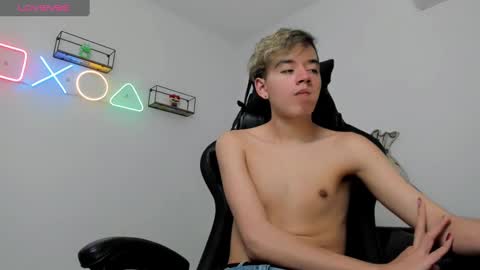 bunny online show from 12-16-24, 04:05