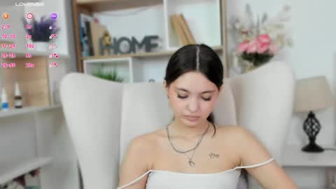 Aria online show from 04-25-26, 08:17