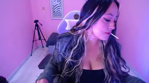 ... .          . ... online show from 11-29-25, 01:47