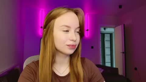 Snapshot of bunny_shinel chatting on 06-16-26, 05:43 Mary online show from 06-16-26, 05:43