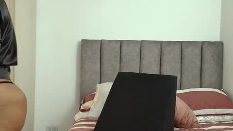 Carolina online show from 04-25-26, 05:10