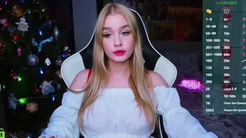 Snapshot of bunny_wetty chatting on 12-25-24, 07:45 ruslana online show from 12-25-24, 07:45