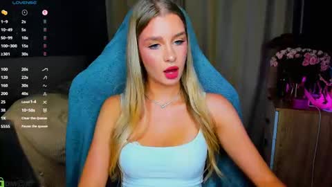 Snapshot of bunny_wetty chatting on 07-18-26, 08:23 ruslana online show from 07-18-26, 08:23