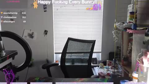 Snapshot of bunnycheekz chatting on 12-04-24, 06:06 Tokki  bunny  online show from 12-04-24, 06:06