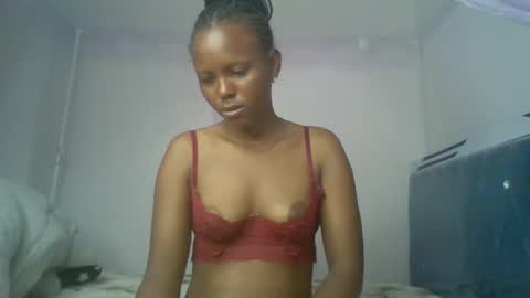 bunnydiva_ online show from 05-19-26, 12:27