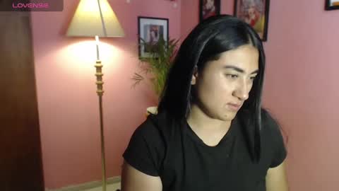 Snapshot of bunnyemilyr0s33 chatting on 05-05-26, 03:53 bunnyEmilyR0s33 online show from 05-05-26, 03:53