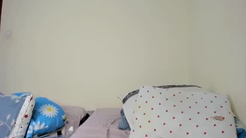 Snapshot of bunnygal_2 chatting on 10-09-25, 05:22 Bunnygal online show from 10-09-25, 05:22