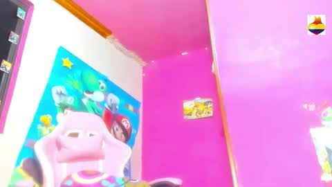 Snapshot of bunnygirl98 chatting on 01-18-26, 01:15 BARBYCHOCOLAT online show from 01-18-26, 01:15