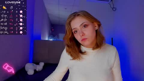 Snapshot of bunnyshows chatting on 11-12-25, 01:22 BunnyShows online show from 11-12-25, 01:22