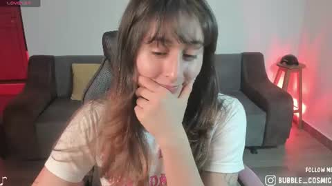 Snapshot of burbuja_cosmic chatting on 08-01-26, 02:55 Im Val Welcome to my room My instagram Bubble cosmic online show from 08-01-26, 02:55