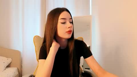 Snapshot of burnflower chatting on 05-10-26, 05:56 Amelia online show from 05-10-26, 05:56