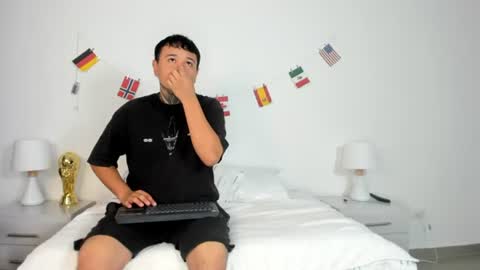 Snapshot of burning_diamond__ chatting on 06-24-26, 11:42 Nova and Sammy online show from 06-24-26, 11:42
