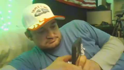 Snapshot of burnout1315 chatting on 11-11-25, 08:58 Burnout1315 online show from 11-11-25, 08:58