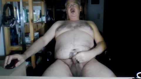 Snapshot of busibaer666 chatting on 01-25-25, 03:19 busi online show from 01-25-25, 03:19