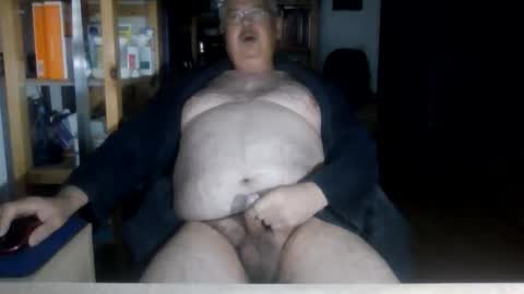 Snapshot of busibaer666 chatting on 10-27-25, 01:20 busi online show from 10-27-25, 01:20