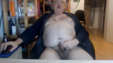 busi online show from 12-17-25, 04:51