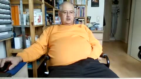 busi online show from 06-15-26, 03:25