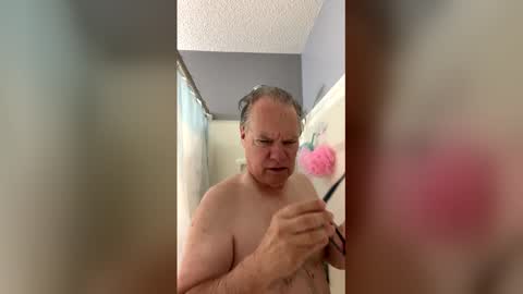 Snapshot of busterhyman22 chatting on 04-29-26, 05:06 busterhyman22 online show from 04-29-26, 05:06