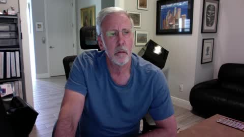 Snapshot of bustinout99 chatting on 12-01-24, 08:09 afternoon wood online show from 12-01-24, 08:09