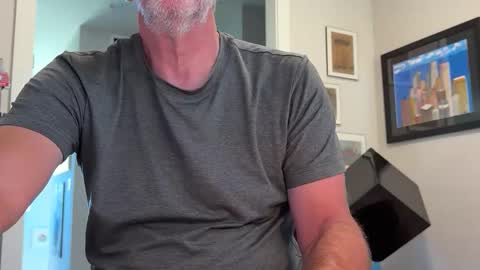 Snapshot of bustinout99 chatting on 09-15-25, 05:24 afternoon wood online show from 09-15-25, 05:24