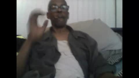 Busturgutzgd1 online show from 12-23-24, 05:49