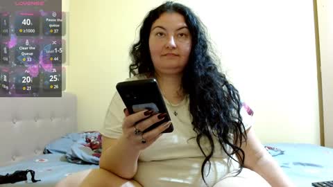 Snapshot of bustyemma chatting on 01-30-25, 11:44 Emma online show from 01-30-25, 11:44