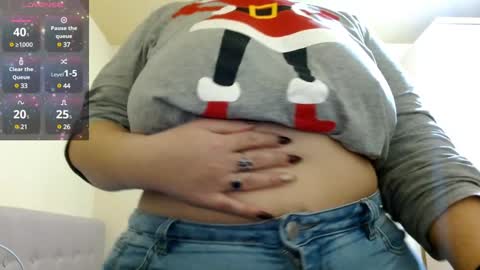 Snapshot of bustyemma chatting on 02-07-25, 06:35 Emma online show from 02-07-25, 06:35