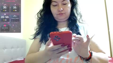 Snapshot of bustyemma chatting on 03-10-25, 07:21 Emma online show from 03-10-25, 07:21
