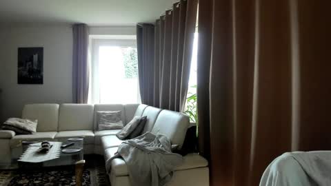 Snapshot of bustynataschax chatting on 01-27-25, 01:41 Natascha online show from 01-27-25, 01:41