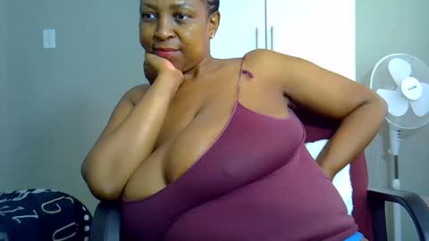 bustytessa37 online show from 02-13-25, 06:30